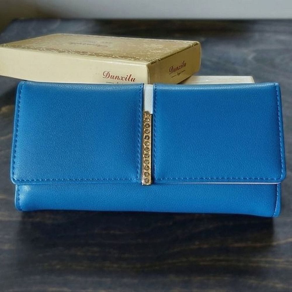 BNIB Dunxilu blue leather rhinestone detail clutch wallet